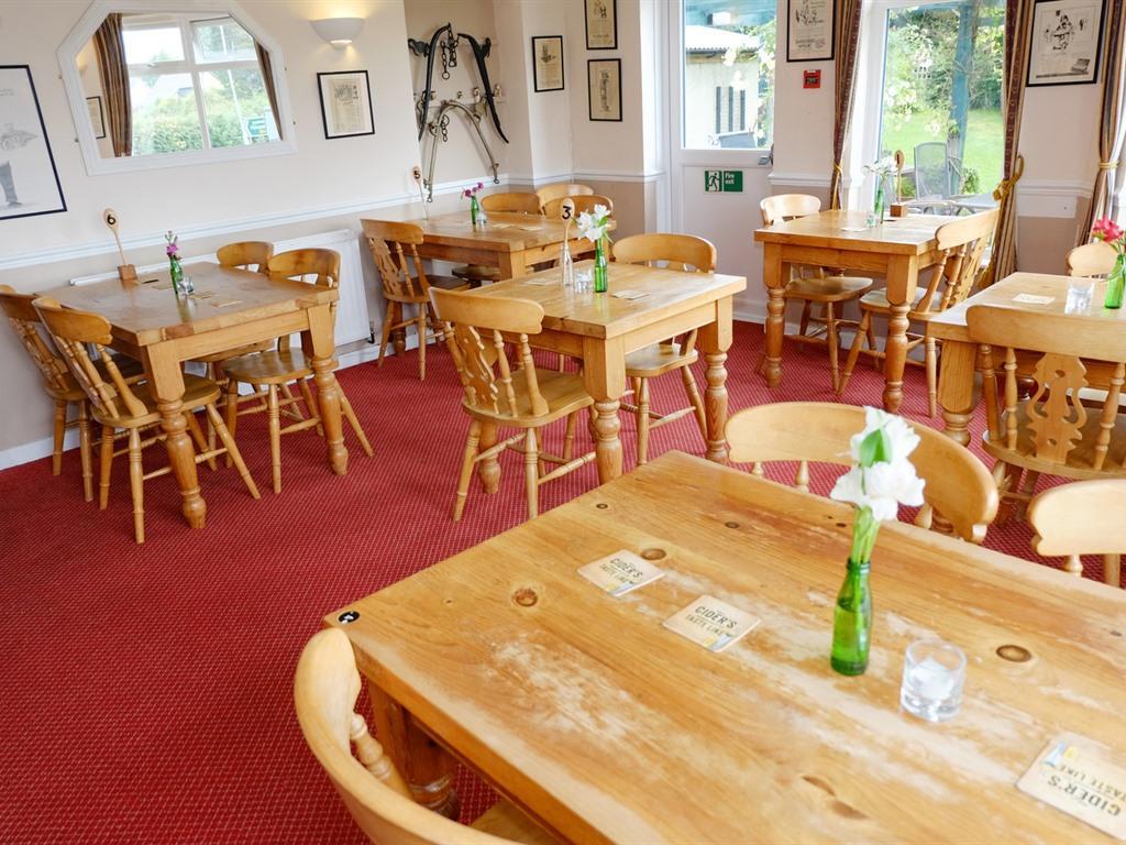 The Trout Inn Beulah Экстерьер фото
